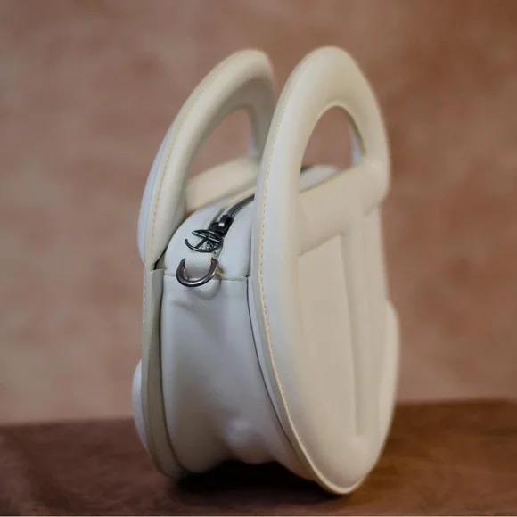 Telfar White Circle Handbag - Picture 2 of 4